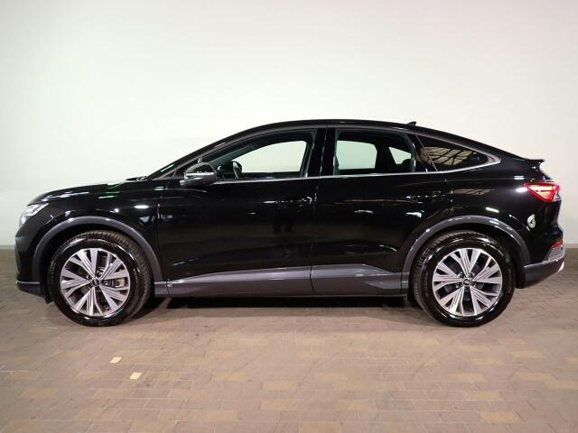 Q4スポーツバックe-tron