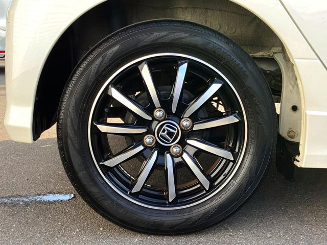 �������A���~!�������������ă��f���ʂɃf�U�C������Ă��܂��B�������S����K�ɍ������ʂ𔭊�����u�z�C�[���R�[�e�B���O�v�̎{�H����t��!���C�y�ɒS���c�Ƃ܂ł����k���������B