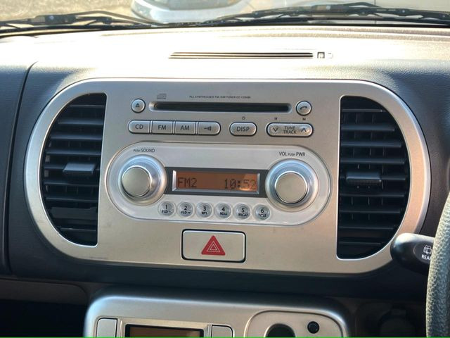 ���y�����J�[�I�[�f�B�I�z�C���p�l�ɂ���������܂�A�ƂĂ��g���₷���ł�!CD�⃉�W�I�𒮂��Ȃ���^�]�����y���݂��������܂�!