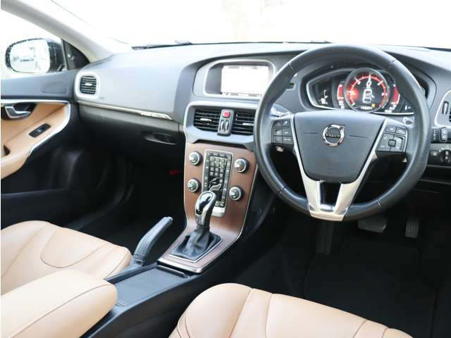 �k���É��X�A�y�Y�X�͎w�萮���H������L�B��c�X�A���l�X�ɂ͔F�ؐ����H������L���Ă��܂��B���ꂼ��̋��_�ɐ������t�g��e�X�^�[���̐ݔ��@����������Ă��܂��B