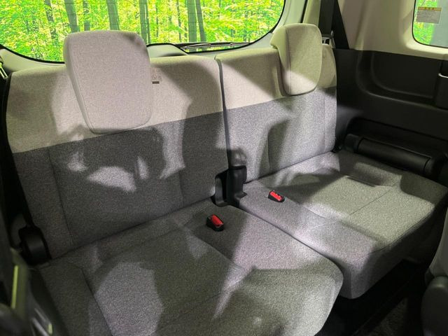 3��ڃV�[�g�͂�������ԗǍD����l�ł��������ƍ����Ē����܂��̂ŁA��l���ł̂��o���������N���N�ł��􂲉Ƒ��ŁA�C�̒m�ꂽ���ԂŁA�h���C�u�ɍs���̂��y���݂ł��ˁ�