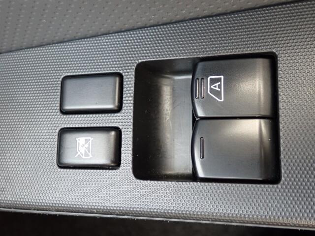 �O�Ȃ̑��̊J�͓d���ɂȂ�܂��̂ŁA�֗��ł���ˁB