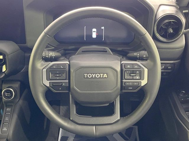 �y�����v�����X�e�A�����O�z�㎿�Ȋv���g�p���邱�ƂŁA��ɂ����������݂ƂĂ��^�]���₷���n���h���ł���