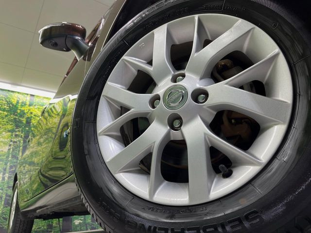 �y����15�C���`�A���~�z�C�[���z�O�ςɃ}�b�`���������A���~�z�C�[���𑕒����Ă���܂��B�e��ЊO�A���~�z�C�[����A�X�^�b�h���X�^�C�����戵�����Ă���܂��B���񂲑��k����������