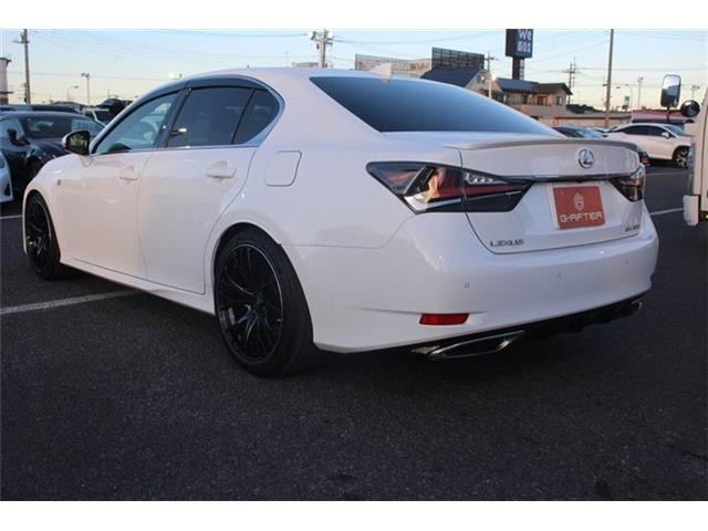 ���Ǝҗl�ւ̔̔��͂��f�肳���Ă��������܂��B �Ԍ������ԗ��̏ꍇ�́A�Ԍ����擾�������x�������z�ŕ\�����Ă���܂��B