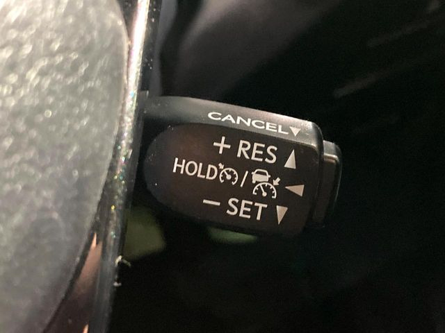 �y���[�_�[�N���[�Y�R���g���[���z�������H�ł̒��������s���y��!!�����ő��x��ۂN���[�Y�R���g���[�����A�Փˌy���V�X�e���ƘA�g���A�O���̎ԗ������m���ĎԊԂ�ۂ悤�ɑ��x���߂��Ă���܂�!!