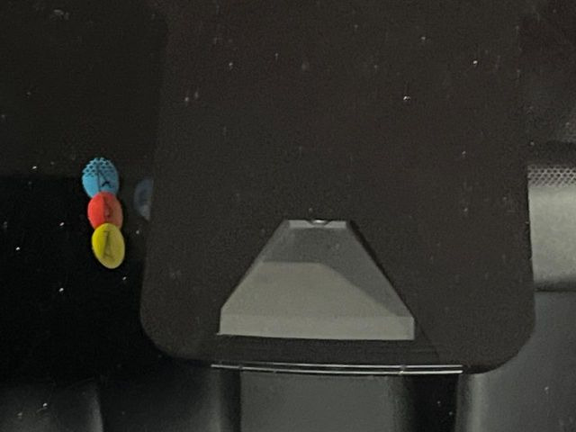 �y�g���^�Z�[�t�e�B�Z���X�z���s���ɑO���̎ԗ�����F�����A�Փ˂������Ȏ��͌x��ƃu���[�L�ŏՓˉ���Ɣ�Q�y�����A�V�X�g�B�����S�Ƀh���C�u�����y���݂��������܂��B