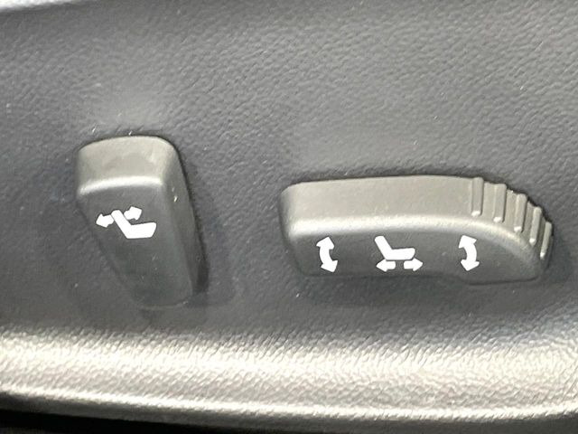 �y�p���[�V�[�g�z�X�C�b�`��ŊȒP�ɃV�[�g�̔��������\!�d��������͂�����܂���!���K�ȃV�[�g�|�W�V�����ɃZ�b�g���āA���K�ȃh���C�u�����y���݂��������B