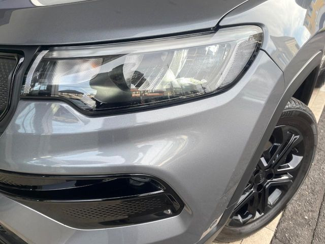 ��LED�w�b�h���C�g:��ԑ��s�����ǍD�Ȏ��E���m�ۂ����S���ĉ^�]�ł��鍂�P�xLED�w�b�h���C�g�𑕔�!�_�����x�������A����d�͂��}�����Ă��܂��B