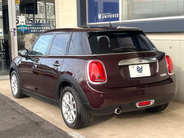 �������t�т̕ۏ؂̑��A���S�̍Œ�3�N�E���s�������ۏ�(�L��)�����p�ӁB�A���Ԃ����S���Ă��y���݂���������l�A�ۏؓ��e���[���͂������A�����_��&�I�C�������⃍�[�h�T�[�r�X���t�т��Ă���܂��B