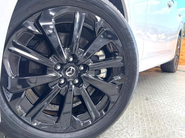 �y����20�C���`�A���~�z�C�[���z�O�ςɃ}�b�`���������A���~�z�C�[���𑕒����Ă���܂��B�e��ЊO�A���~�z�C�[����A�X�^�b�h���X�^�C�����戵�����Ă���܂��B���񂲑��k����������