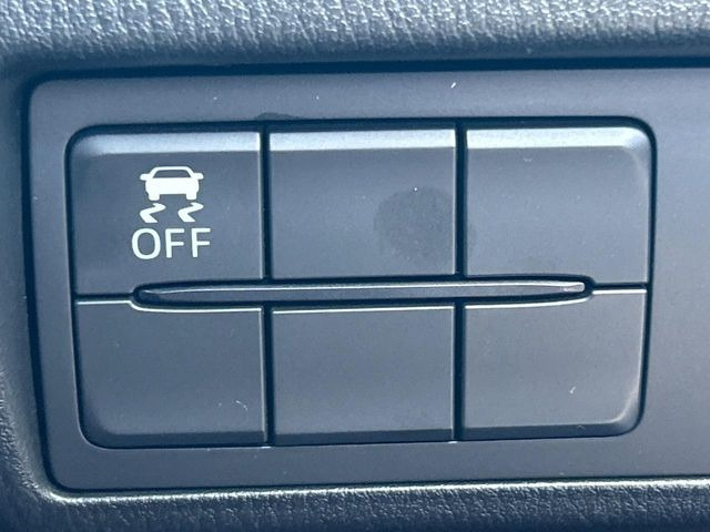 �y������h�~���u�z�ԗ��̉���������m����ƁA�����I�Ɏԗ��̐i�s������ۂ悤�Ɏԗ��𐧌䂵�܂��B�J�̓��ȂǊ���₷���H�ʏ󋵂ł����S�ȉ^�]���\�ł��B