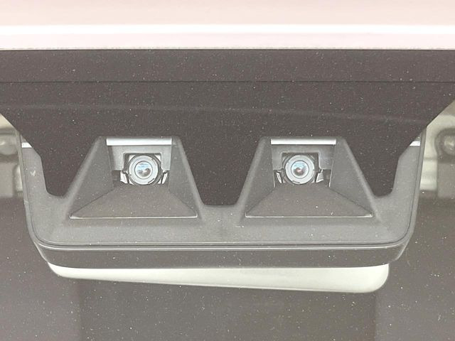 �y�X�}�[�g�A�V�X�g�z���s���ɑO���̎ԗ�����F�����A�Փ˂������Ȏ��͌x��ƃu���[�L�ŏՓˉ���Ɣ�Q�y�����A�V�X�g�B�����S�Ƀh���C�u�����y���݂��������܂��B