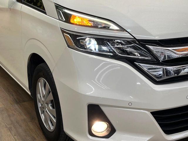 �yLED�w�b�h���C�g�z���V����ԑ��s�����ǍD�Ȏ��E���m�ۂ����S���ĉ^�]�ł��鍂�P�xLED�w�b�h���C�g�𑕔�!�_�����x�������A����d�͂��}�����Ă��܂��B