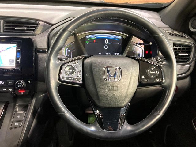 �y�����v�����X�e�A�����O�z�㎿�Ȋv���g�p���邱�ƂŁA��ɂ����������݂ƂĂ��^�]���₷���n���h���ł���