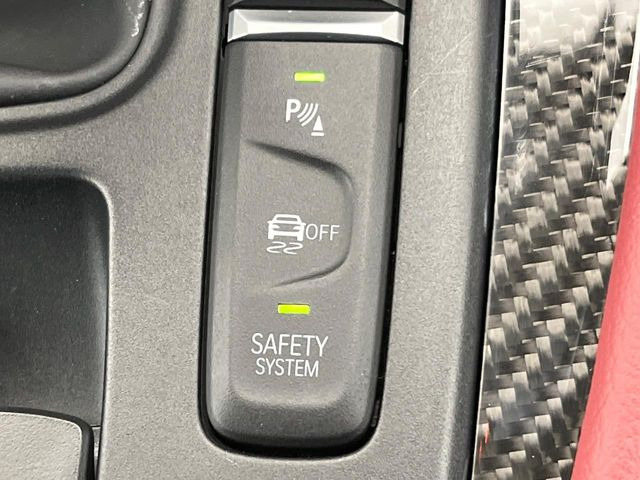 �y�v���N���b�V���Z�[�t�e�B�z�O���̎ԗ��������m���A�Փ˂������Ȏ��͌x��Œ��ӂ𑣂��A�u���[�L�𓥂ޗ͂��T�|�[�g�B�u���[�L�𓥂߂Ȃ������ꍇ�͏Փ˔�Q�y���u���[�L���쓮�A�Փˉ�����T�|�[�g���܂��B