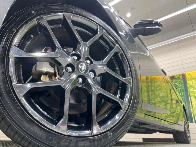 �y�����A���~�z�C�[���z�O�ςɃ}�b�`���������A���~�z�C�[���𑕒����Ă���܂��B�e��ЊO�A���~�z�C�[����A�X�^�b�h���X�^�C�����戵�����Ă���܂��B���񂲑��k����������