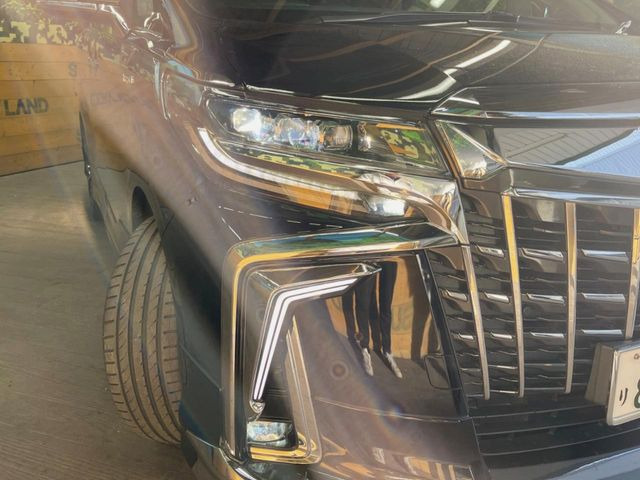 �yLED�w�b�h���C�g�z���V����ԑ��s�����ǍD�Ȏ��E���m�ۂ����S���ĉ^�]�ł��鍂�P�xLED�w�b�h���C�g�𑕔�!�_�����x�������A����d�͂��}�����Ă��܂��B