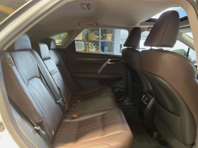 �L�X�Ƃ���2��ڃV�[�g�͋��Z���������A���S�n�����K!�F�B��Ƒ��Ƃ̂��o�����ɂ҂�����ł��B�x�r�[�V�[�g��`���C���h�V�[�g�g�p�������K�ɂ��߂�������������\���ȋ�Ԃ��m�ۂ��Ă��܂��B