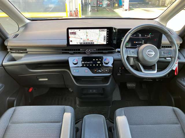 セレナ1.4 e-POWER ハイウェイスター V