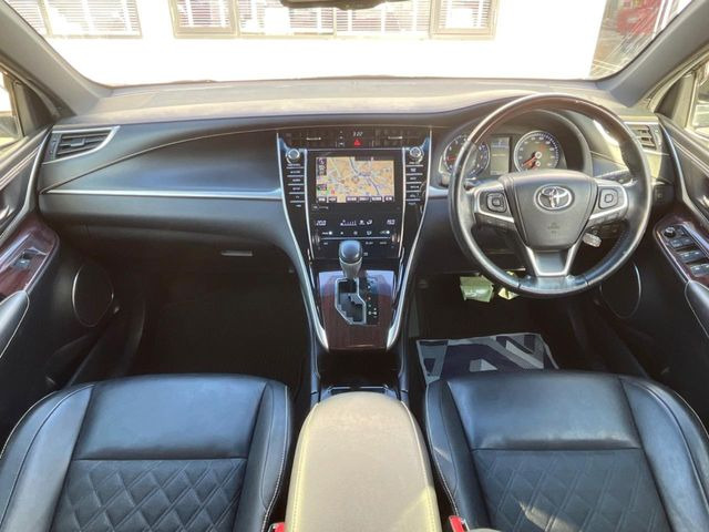 �O���[�v���݌ɐ���30,000��!!�S���̌n��X���烁�[�J�[�E�Ԏ��킸���Љ�o����̂ŁA���Ȃ��Ƀs�b�^���̂��Ԃ�������͂��ł���܂��͂��₢���킹��������