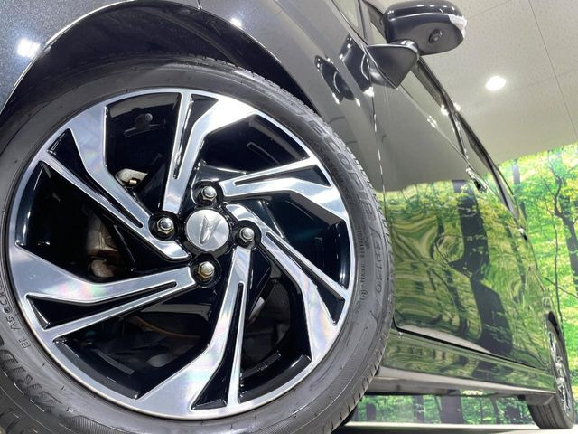 �y����15�C���`�A���~�z�C�[���z�O�ςɃ}�b�`���������A���~�z�C�[���𑕒����Ă���܂��B�e��ЊO�A���~�z�C�[����A�X�^�b�h���X�^�C�����戵�����Ă���܂��B���񂲑��k����������