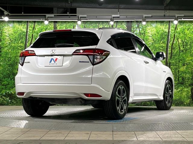 ☆全国のネクステージからお取り寄せが可能※!遠方の店舗に展示してあるクルマが気になる場合も、最寄りの店舗でご覧いただくことが可能です!是非私たちに要望をお聞かせください!※別途費用