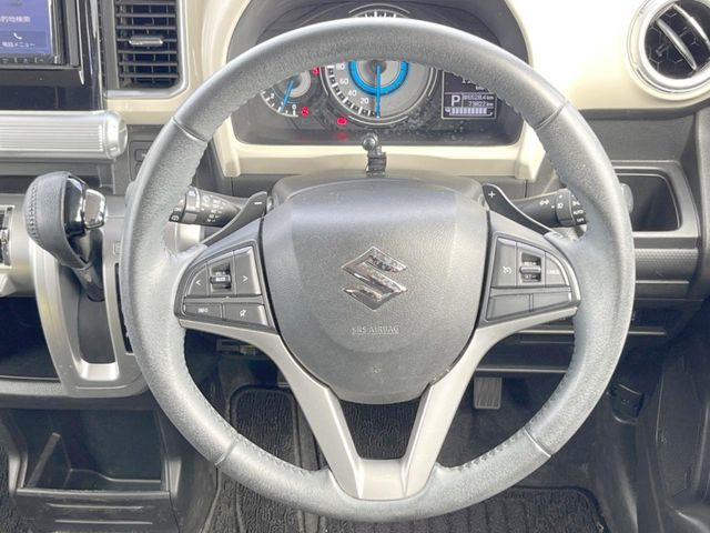 �y�����v�����X�e�A�����O�z�㎿�Ȋv���g�p���邱�ƂŁA��ɂ����������݂ƂĂ��^�]���₷���n���h���ł���