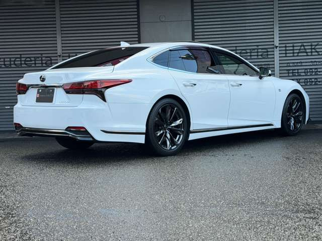 �X���W���ԗ��͂����X���q�l���ԗ��q���⎎�悪�I��莟��A�e�����X�^�b�t�ɂď��ێE�ۂ�O�ꂵ�čs���Ă���܂�.