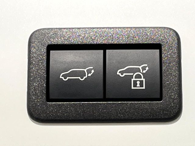 �y�p���[�o�b�N�h�A�z�X�}�[�g�L�[��^�]�Ȃ̃{�^�������������Ń��A�Q�[�g�������ŊJ���܂�!�ו��������Ă��鎞��A�����ʒu�ɂ���o�b�N�h�A��߂�ۂɕ֗��ȋ@�\�ł���