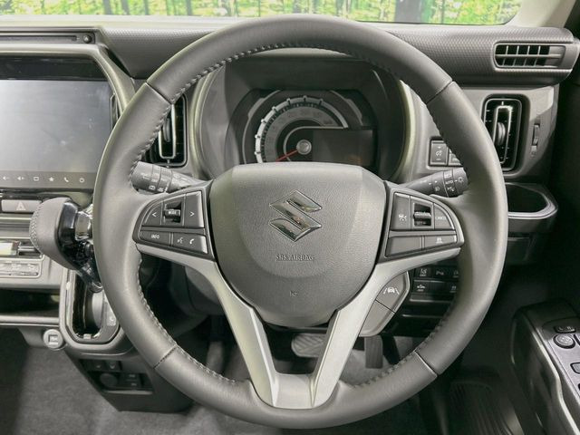 �y�����v�����X�e�A�����O�z�㎿�Ȋv���g�p���邱�ƂŁA��ɂ����������݂ƂĂ��^�]���₷���n���h���ł���