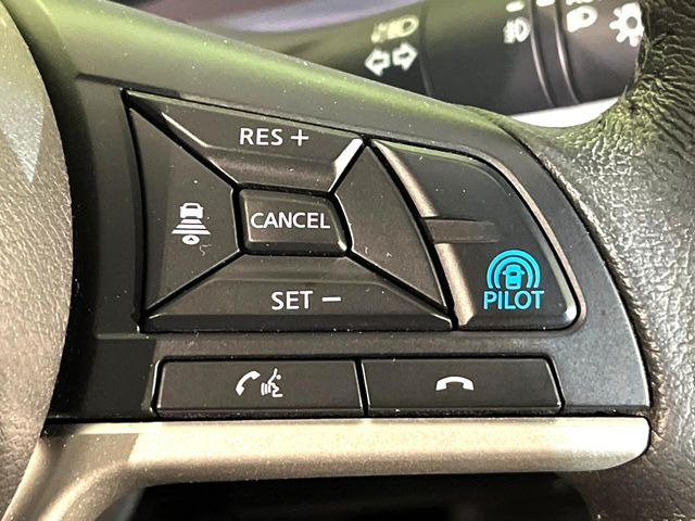 【プロパイロット】高速道路での長距離走行が楽に!!渋滞時と巡回走行のシーンで、アクセル・ブレーキ・ステアリングを自動で制御し、長距離運転の負担を軽減してくれます♪