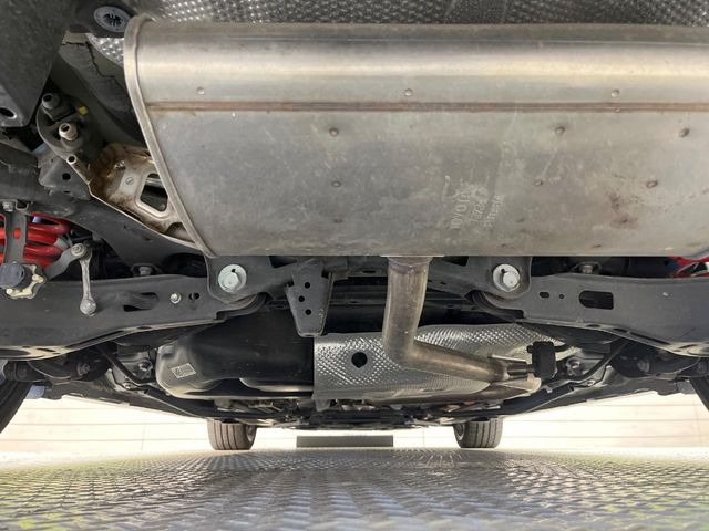 ����肪���ꂢ�Ȃ����ɁA�h�K���H�̎{�H���I�X�X���B�~��n��͂������A���ݕ��ɂ��Z���̕���A��Ń}�����E�E�B���^�[�X�|�[�c���������ɂ��D�]���������Ă���܂��B