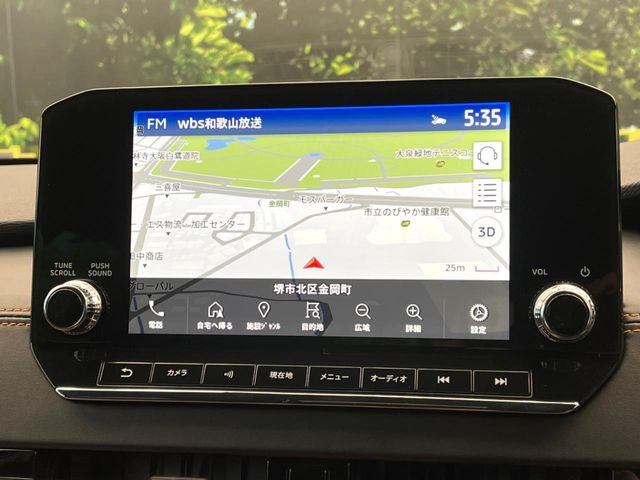 �y����9�^�i�r�z�C���e���A�ɗn�����ރX�^�C���b�V���ȁu��p�݌v�v���[�J�[�i�r�𑕔��􎋔F���⑀�쐫�ȂǊ�{���\�ɂ��D��A���㎿�ȃJ�[���C�t�����y���݂��������܂��B