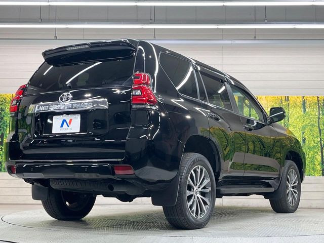 頭金・ボーナス払い不要&最長10年間の設定が可能なオートローンをご用意しております!無理のない支払いプランにて購入が可能です♪