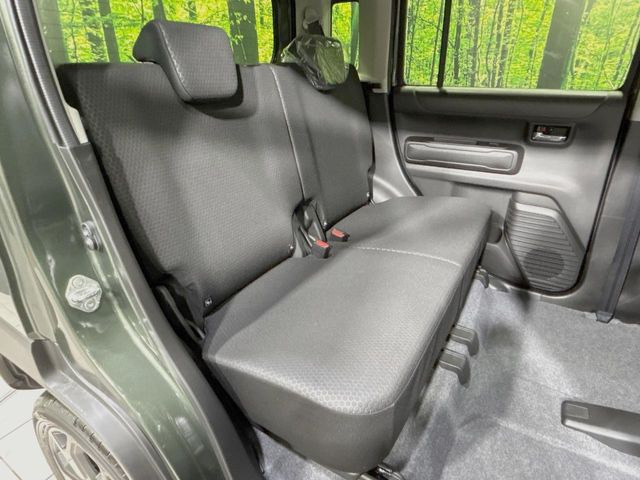 ���i���ȃI���W�i���t���A�}�b�g���I�v�V�����ɂĂ��p�ӂ��Ă���܂��B���D���ȃf�U�C����J���[�����Ԃɍ��킹�đI��ł����������Ƃ��ł��܂���