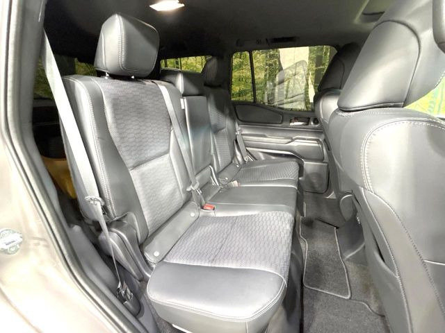 �y���烌�U�[�V�[�g�z����̂ӂ���肪�e�ՂŃ����e�i���X�����ȒP�ȁA�@�\���ɗD��鍇����v���̗p�����㎿�ȃV�[�g�ł��B����S�n���悭�A���������ӂ��S�n�ǂ��ԓ���Ԃ����o���Ă���܂��B