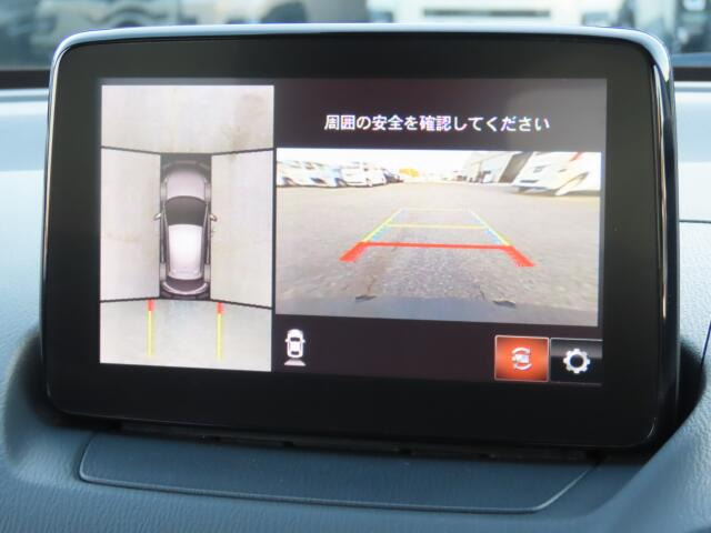 �S���ʃJ�����𑕔����Ă���܂��B���Ԏ��ɑ�ϖ𗧂��܂����^�]�����ȕ��̖����ɂȂ��Ă���܂��B