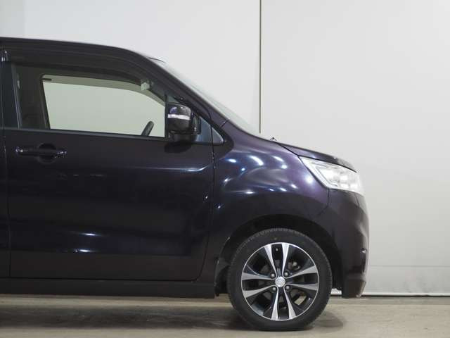 LINE�n�߂܂�����l�b�g�ɂ͍ڂ��Ă��Ȃ��ʐ^���������A�G���W���������������Ȃǂ̂��v�]�ɂ��������܂�!�F�B�o�^���ă��b�Z�[�W�������M������(^&omega;^)