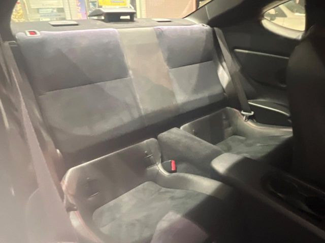 �㕔���Ȃ��C�ɂȂ�悤�ȃL�Y�E�����ւ��蓙�A�傫�ȃ_���[�W�͂Ȃ��A�ǍD�ȏ�Ԃł��B