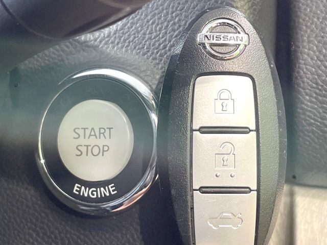 �y�C���e���W�F���g�L�[�z�J�o����|�P�b�g�ɓ��ꂽ�܂܂ł��h�A�̎{���E�������\�ȃX�}�[�g�L�[�𑕔��B�G���W���̃I���E�I�t�����J�M�����o���K�v����������Ƃ��Ă��֗��ł���