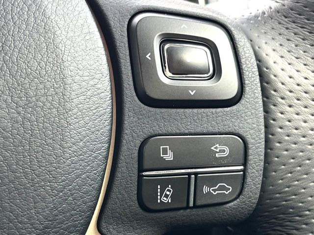 �y�v���N���b�V���Z�[�t�e�B�z�O���̎ԗ��������m���A�Փ˂������Ȏ��͌x��Œ��ӂ𑣂��A�u���[�L�𓥂ޗ͂��T�|�[�g�B�u���[�L�𓥂߂Ȃ������ꍇ�͏Փ˔�Q�y���u���[�L���쓮�A�Փˉ�����T�|�[�g���܂��B