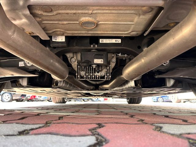 ����肪���ꂢ�Ȃ����ɁA�h�K���H�̎{�H���I�X�X���B�~��n��͂������A���ݕ��ɂ��Z���̕���A��Ń}�����E�E�B���^�[�X�|�[�c���������ɑ�ύD�]���������Ă���܂��B