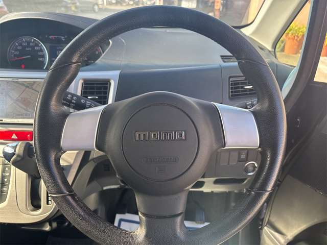 MOMO�X�e�A�����O