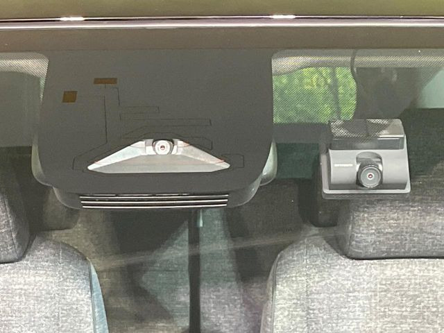 �y�g���^�Z�[�t�e�B�Z���X�z���s���ɑO���̎ԗ�����F�����A�Փ˂������Ȏ��͌x��ƃu���[�L�ŏՓˉ���Ɣ�Q�y�����A�V�X�g�B�����S�Ƀh���C�u�����y���݂��������܂��B