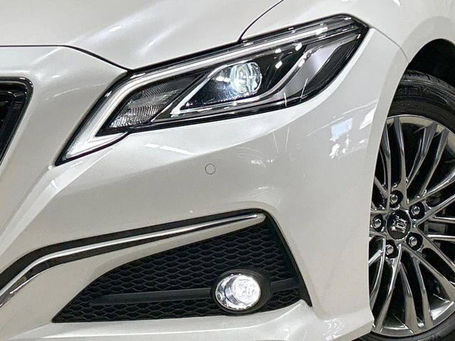 �yLED�w�b�h���C�g�z���V����ԑ��s�����ǍD�Ȏ��E���m�ۂ����S���ĉ^�]�ł��鍂�P�xLED�w�b�h���C�g�𑕔�!�_�����x�������A����d�͂��}�����Ă��܂��B