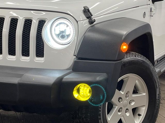 ��LED�w�b�h���C�g:��ԑ��s�����ǍD�Ȏ��E���m�ۂ����S���ĉ^�]�ł��鍂�P�xLED�w�b�h���C�g�𑕔�!�_�����x�������A����d�͂��}�����Ă��܂��B