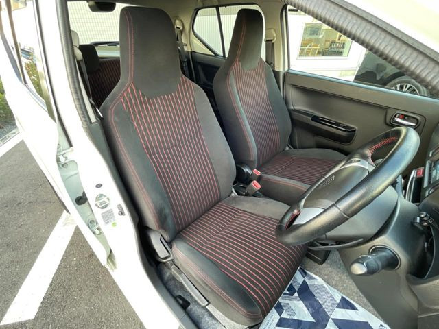 �^�]�ȃV�[�g���͎g�p�������Ȃ��A�ǍD�ȏ�ԂƂȂ��Ă��܂��B���J�Ɏg���Ă������Ƃ��悭�킩��܂��ˁB