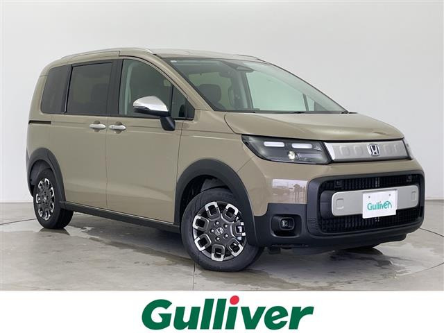 フリード1.5 e:HEV クロスター 4WD