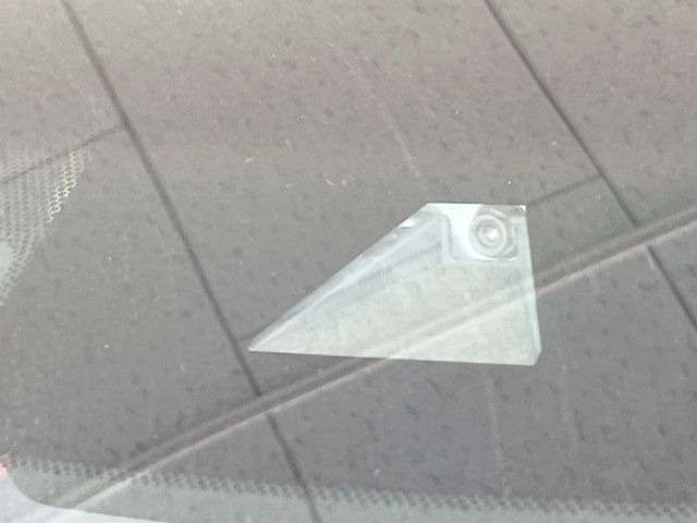 �y�v���N���b�V���Z�[�t�e�B�z�O���̎ԗ��������m���A�Փ˂������Ȏ��͌x��Œ��ӂ𑣂��A�u���[�L�𓥂ޗ͂��T�|�[�g�B�u���[�L�𓥂߂Ȃ������ꍇ�͏Փ˔�Q�y���u���[�L���쓮�A�Փˉ�����T�|�[�g���܂��B